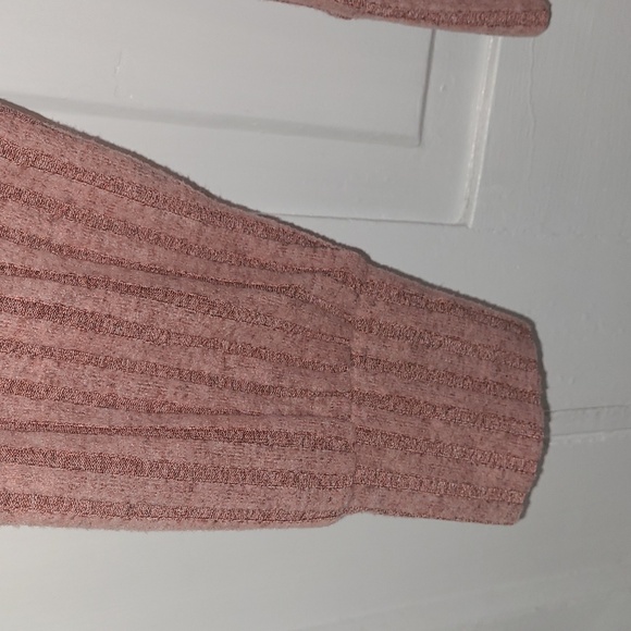 NWOT Ribbed V-Neck Shirt - Picture 3 of 7